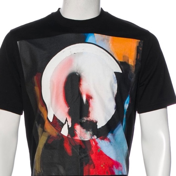 SOLD 🛍GIVENCHY GRAPHIC PRINT T-SHIRT 💯 AUTHENTIC - Picture 2 of 7